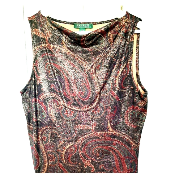 Sleeveless top - Picture 1 of 6